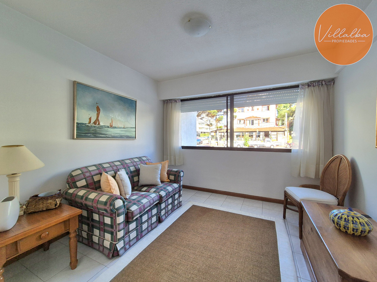Apartamento ID.3622 - Apartamento 3 dormitorios + dependencia frente al mar parada 1 Playa Mansa Península