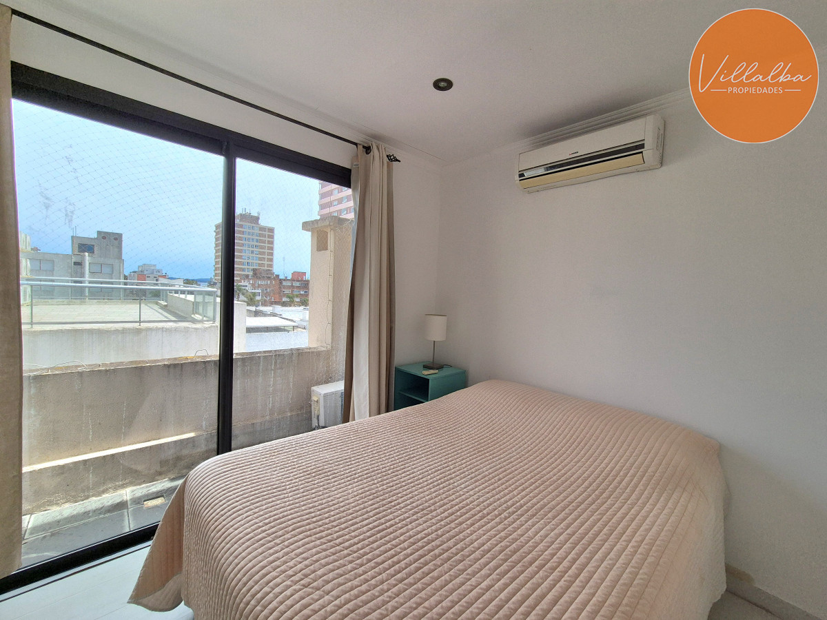 Apartamento ID.2537 - Oportunidad Duplex-Penthouse Península 3 dormitorios 2 baños garage