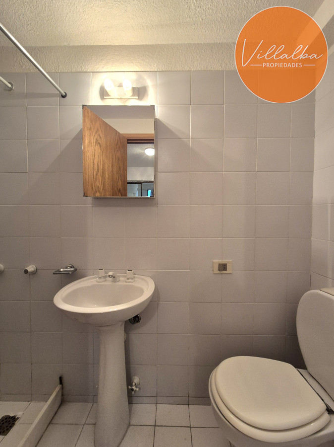 Apartamento ID.3622 - Apartamento 3 dormitorios + dependencia frente al mar parada 1 Playa Mansa Península