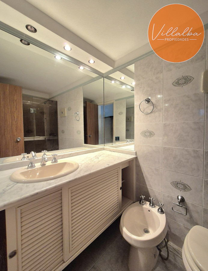 Apartamento ID.3627 - Apartamento piso alto 3 dormitorios terraza garage con vista al mar Península Punta del Este