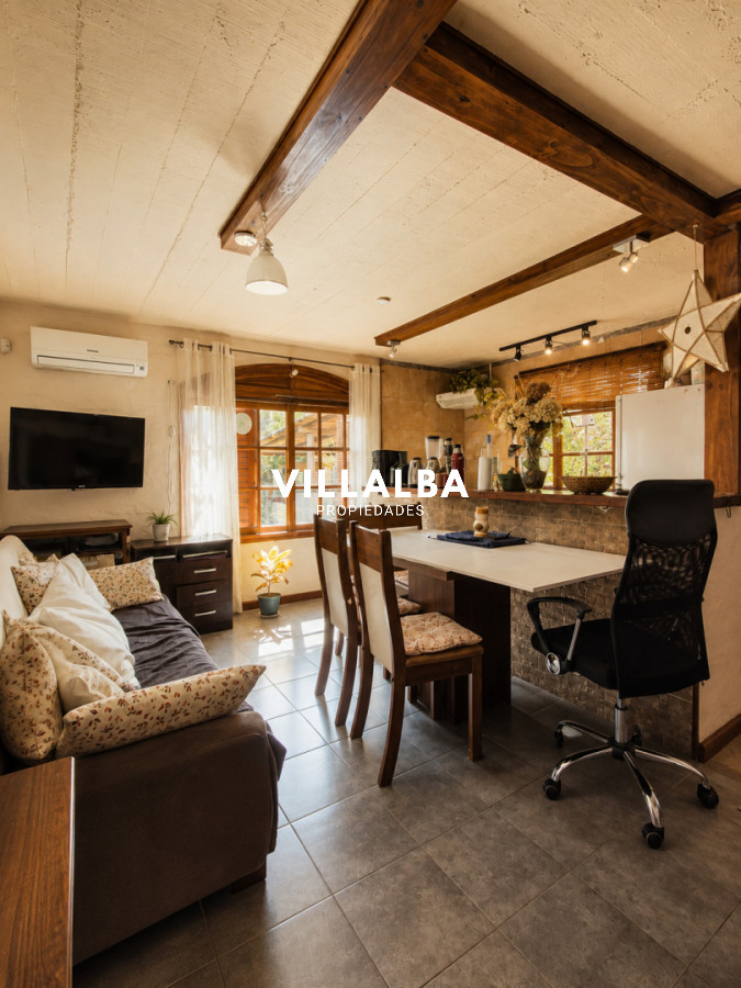 Apartamento ID.4790 - Casa con dos unidades independientes + dependencia de servicio, gran jardín y piscina climatizada  Punta del Este