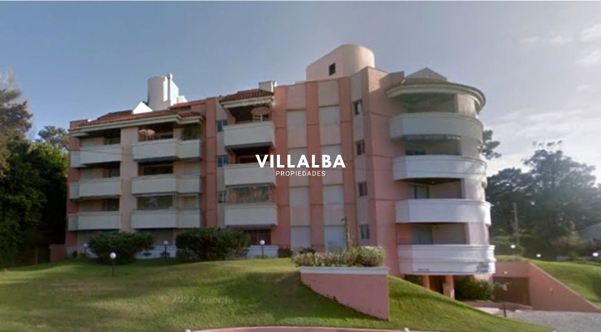 Apartamento ID.2539 - Apartamento 3 dormitorios y 2 baños en Playa Mansa, Punta del Este