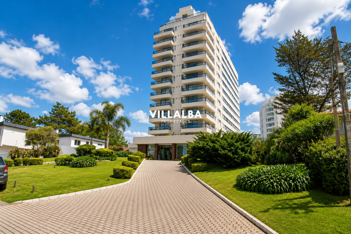 Apartamento ID.4507 - Apartamento de 1 Dormitorio con Terraza y Cochera en Torre Tamaro