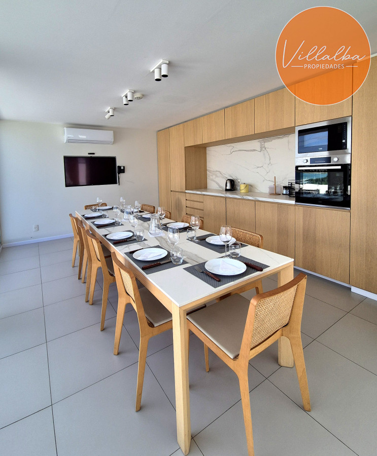 Apartamento ID.3553 - Apartamento moderno piso alto vista al mar Playa Mansa Punta del Este