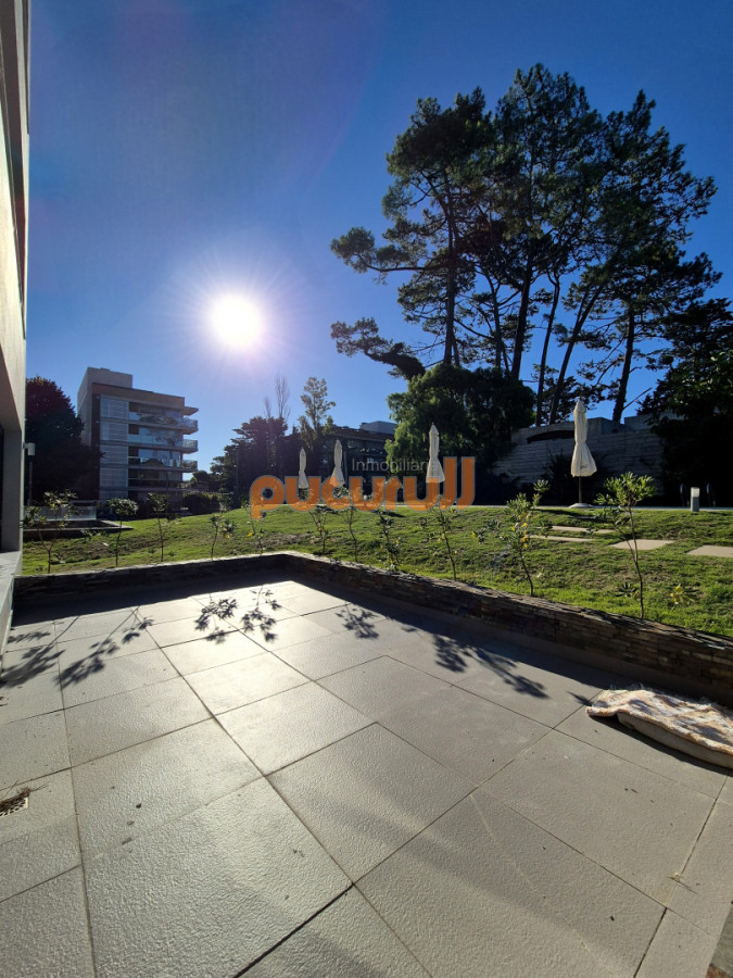 Apartamento ID.2763 - Oportunidad Planta moderna de categroría en excelente ubicación Playa Mansa