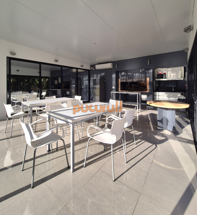 Apartamento ID.2763 - Oportunidad Planta moderna de categroría en excelente ubicación Playa Mansa