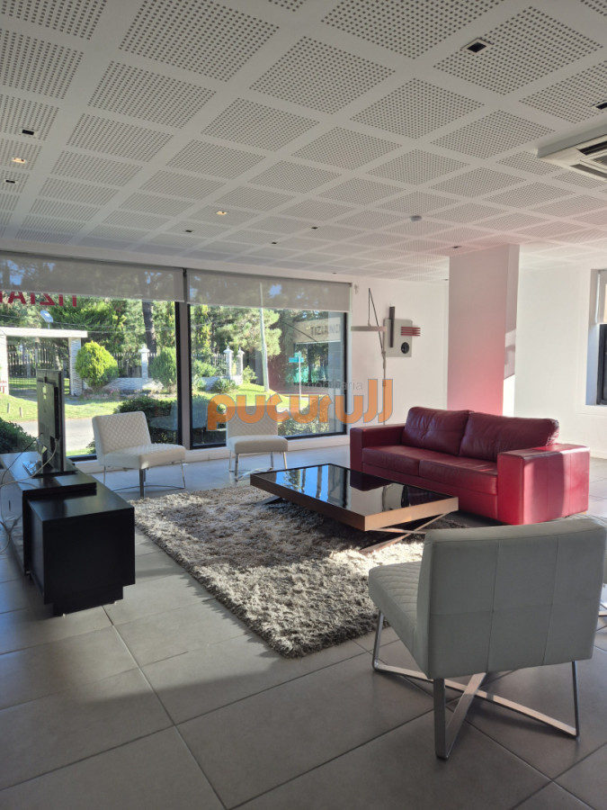 Apartamento ID.2763 - Oportunidad Planta moderna de categroría en excelente ubicación Playa Mansa