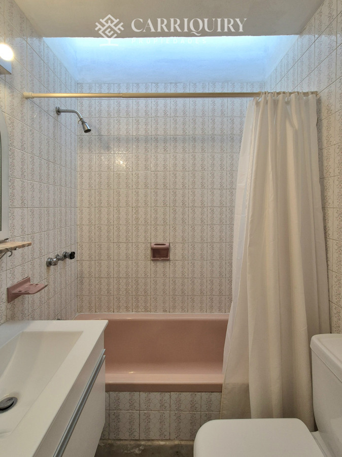 Apartamento ID.7728 - Oportunidad venta casa 2 dormitorios Playa Mansa cochera y parrillero