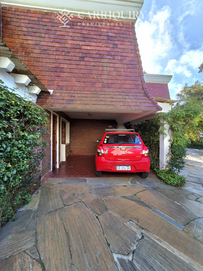 Apartamento ID.7728 - Oportunidad venta casa 2 dormitorios Playa Mansa cochera y parrillero