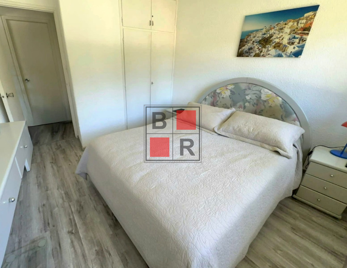 Apartamento ID.908 - Apartamento 2 dormitorios Playa Mansa con parrillero, estufa y garage