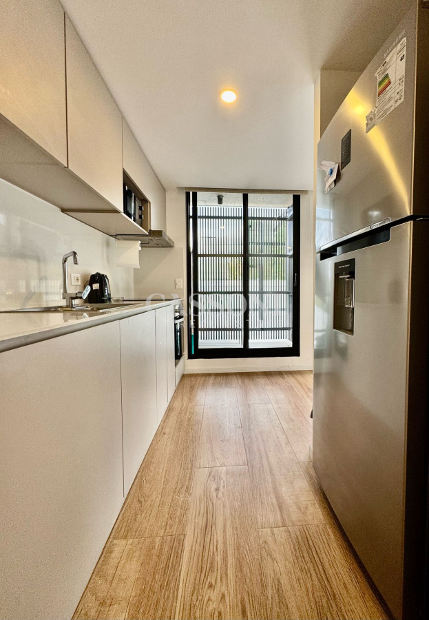 Apartamento ID.4168 - Apartamento de 2 dormitorios con parrillero a estrenar primera linea Playa Mansa, Punta del Este 