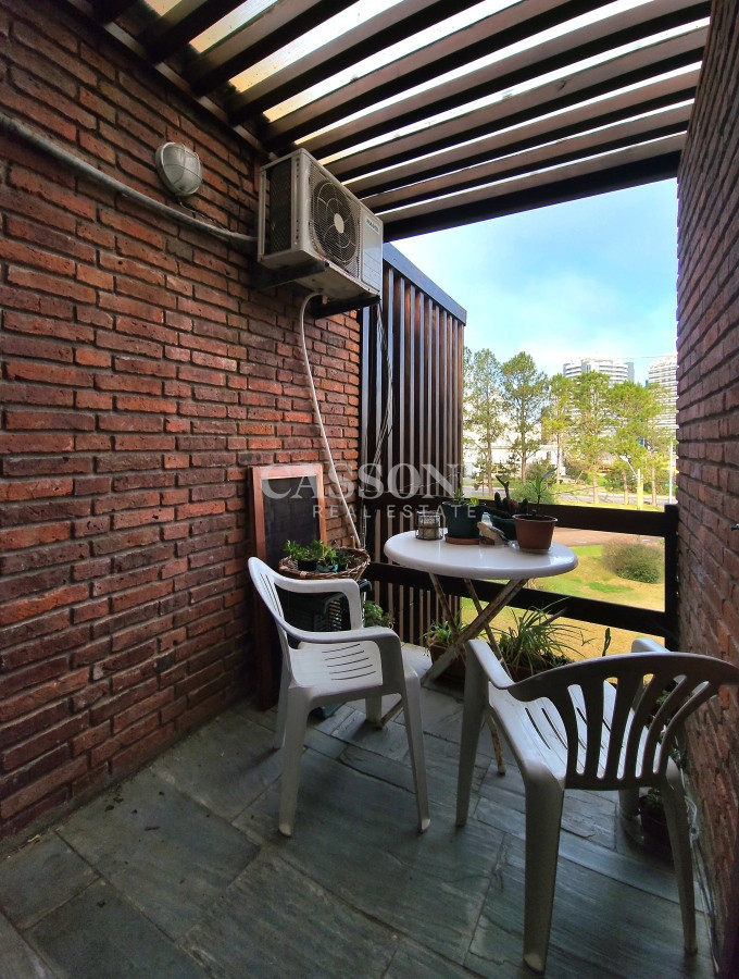 Apartamento ID.2272 - Oportunidad 2 dormitorios 2 baños terraza cochera y estufa a leña Aidy Grill Punta del Este