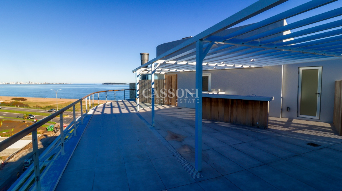 Apartamento ID.2269 - Espectacular Penthouse primera linea frente al mar Playa Mansa Pinares Punta del Este