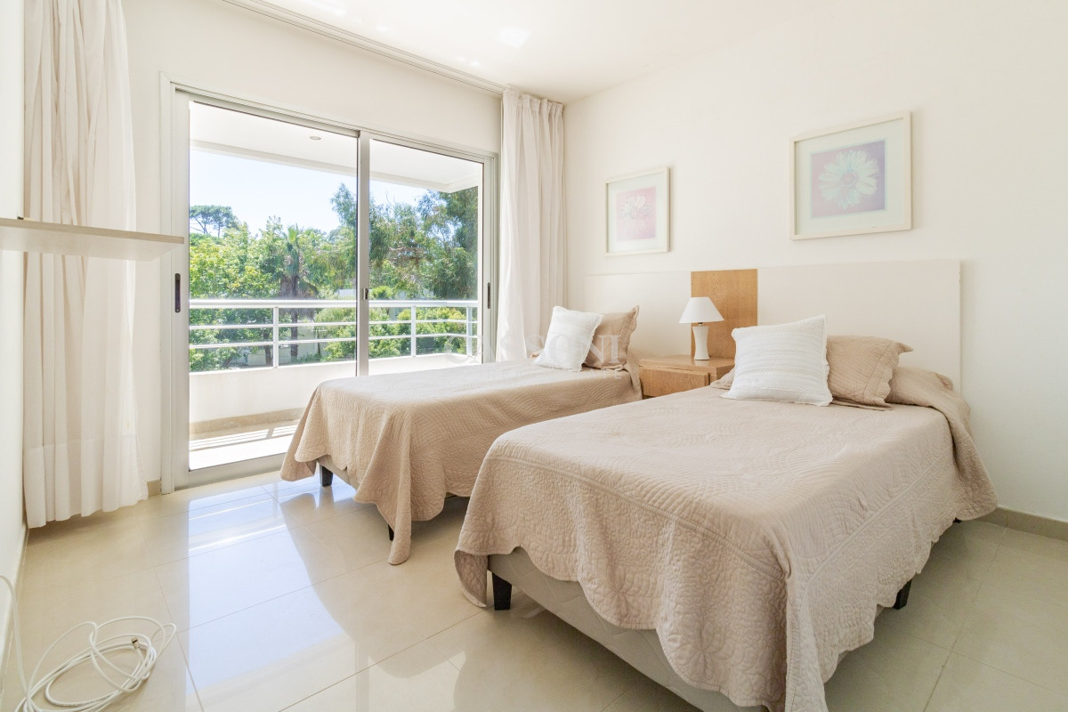 Apartamento ID.3019 - PENTHOUSE en el Golf 3 dormitorios 3 baños, gran barbacoa propia, garage y amenities