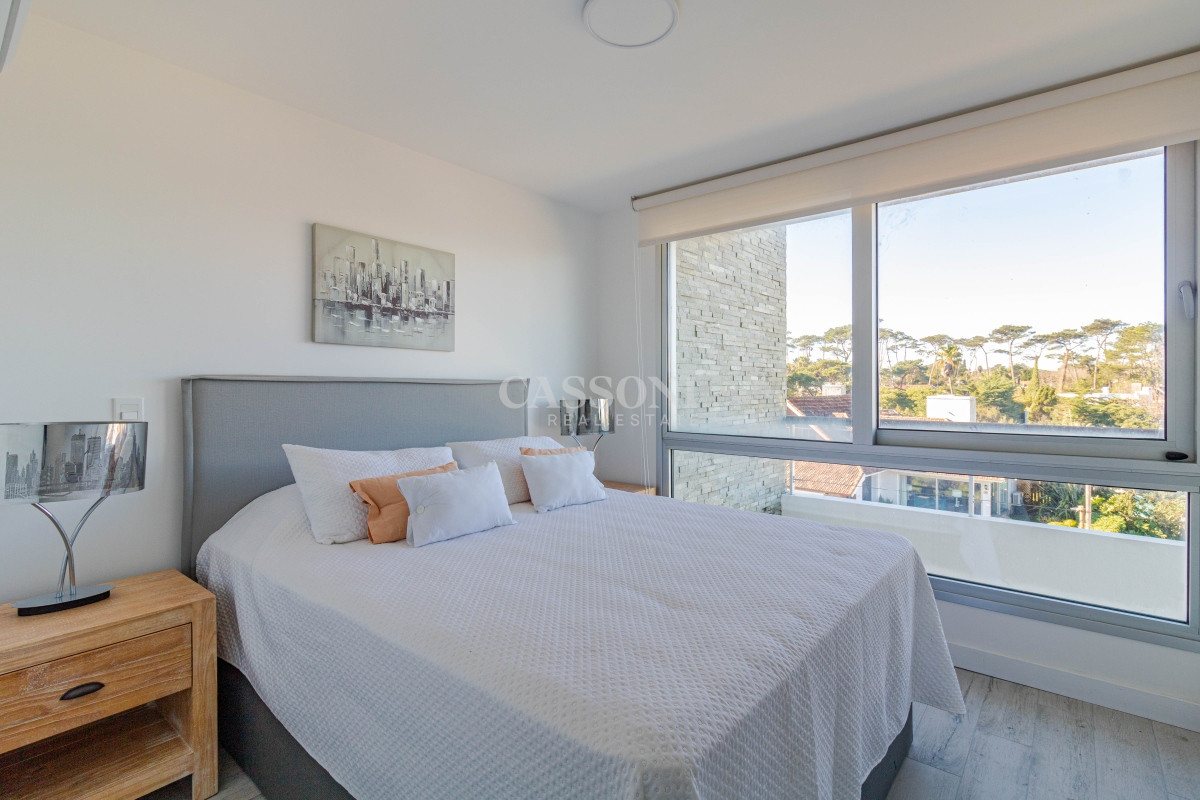 Apartamento ID.2269 - Espectacular Penthouse primera linea frente al mar Playa Mansa Pinares Punta del Este