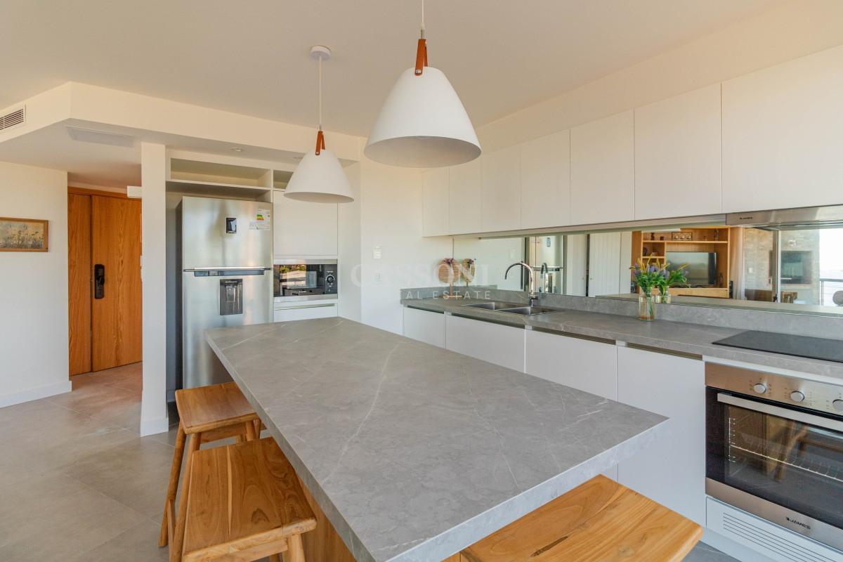 Apartamento ID.2269 - Espectacular Penthouse primera linea frente al mar Playa Mansa Pinares Punta del Este