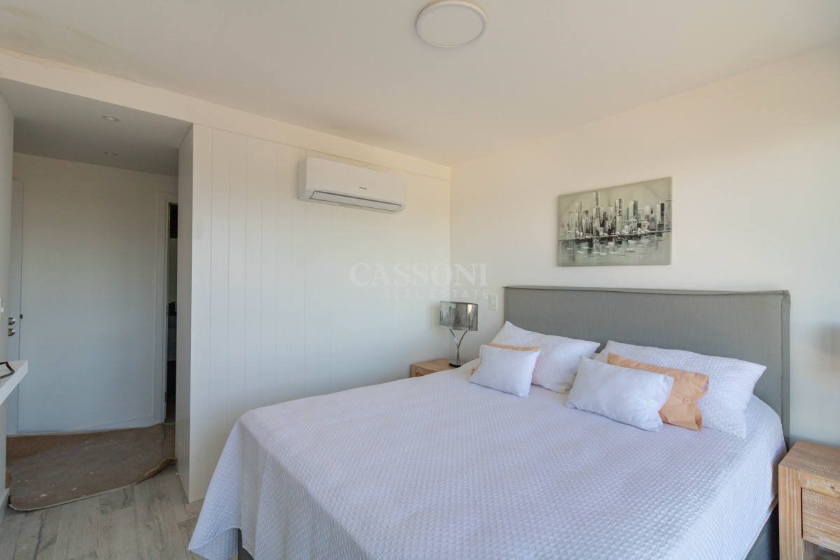 Apartamento ID.2269 - Espectacular Penthouse primera linea frente al mar Playa Mansa Pinares Punta del Este