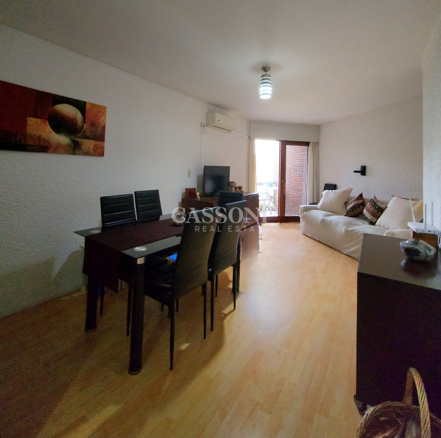 Apartamento ID.2272 - Oportunidad 2 dormitorios 2 baños terraza cochera y estufa a leña Aidy Grill Punta del Este