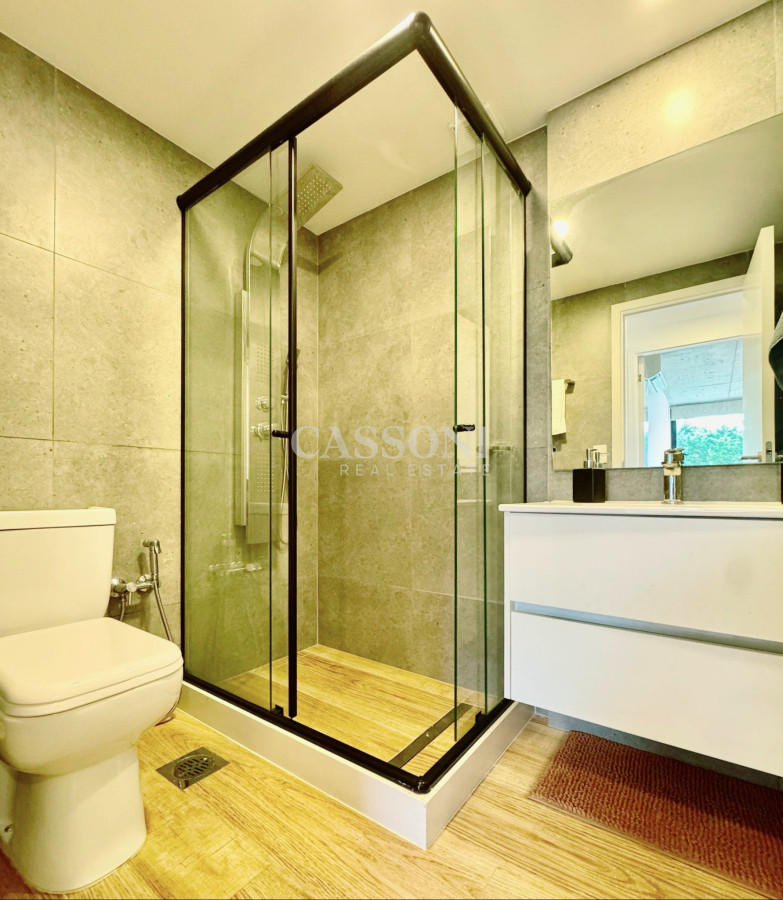 Apartamento ID.4168 - Apartamento de 2 dormitorios con parrillero a estrenar primera linea Playa Mansa, Punta del Este 