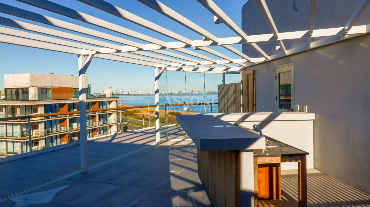 Apartamento ID.2269 - Espectacular Penthouse primera linea frente al mar Playa Mansa Pinares Punta del Este