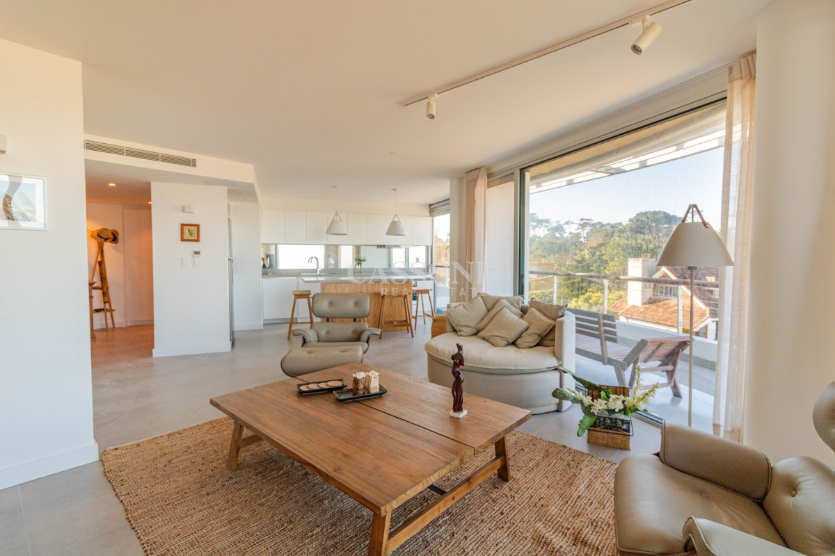Apartamento ID.2269 - Espectacular Penthouse primera linea frente al mar Playa Mansa Pinares Punta del Este