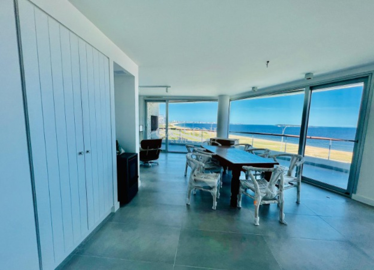 Apartamento ID.2270 - VENTA: APARTAMENTO PENTHOUSE 3 DORMITORIOS + SERVICIO PLAYA MANSA 