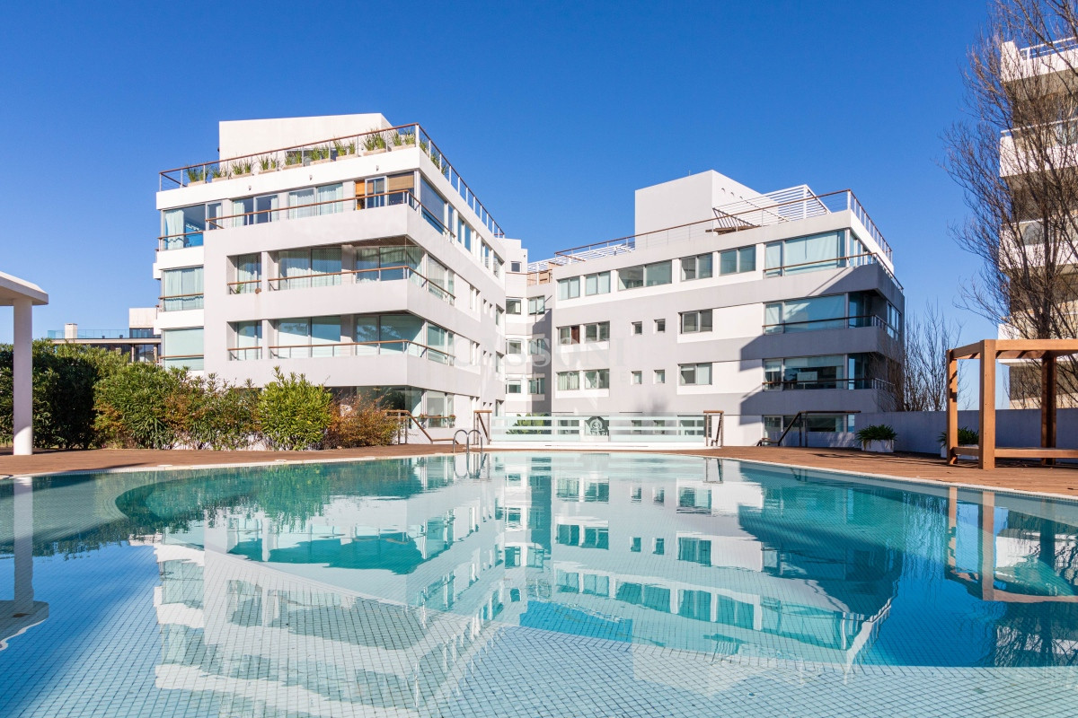 Apartamento ID.2269 - Espectacular Penthouse primera linea frente al mar Playa Mansa Pinares Punta del Este