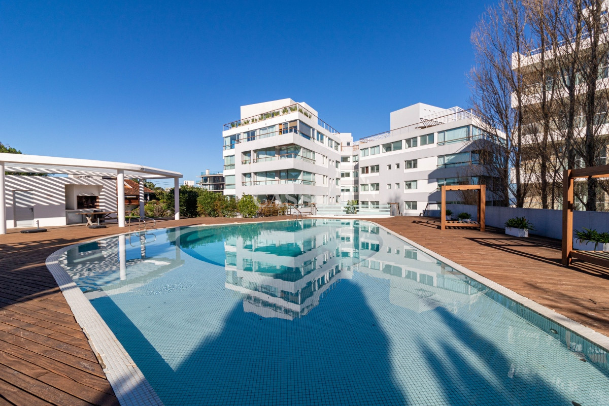 Apartamento ID.2269 - Espectacular Penthouse primera linea frente al mar Playa Mansa Pinares Punta del Este