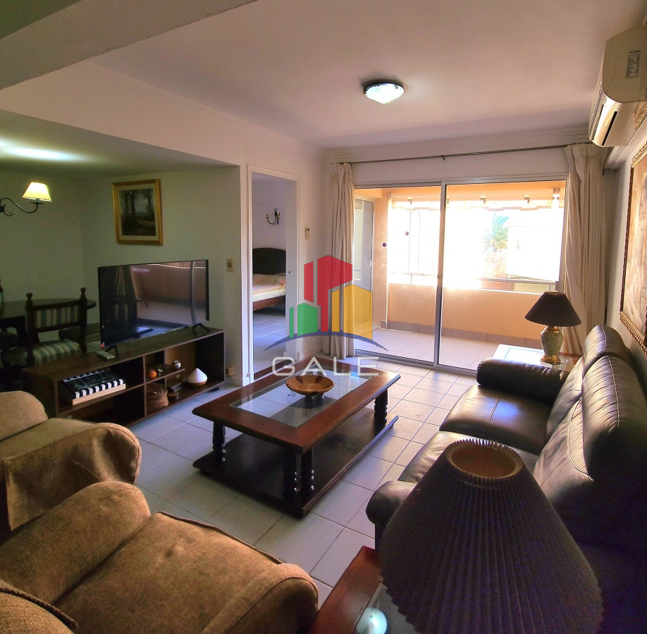 Apartamento ID.2863 - Apartamento 3 dormitorios primera linea frente al mar Playa Mansa Pinares con piscina y cochera