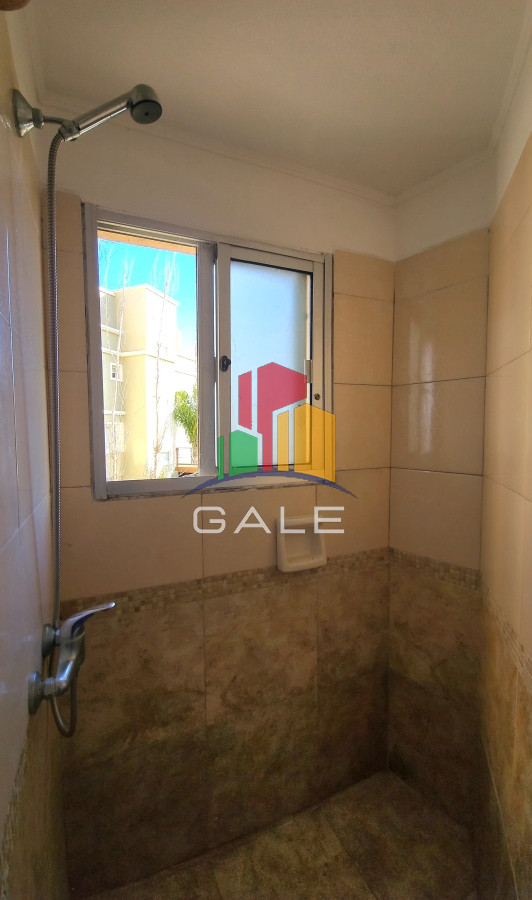 Apartamento ID.2863 - Apartamento 3 dormitorios primera linea frente al mar Playa Mansa Pinares con piscina y cochera