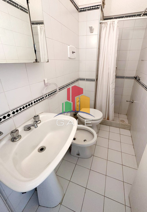 Apartamento ID.1731 - Apartamento de 3 dormitorios estufa a leña y parrillero propio próximo al mar