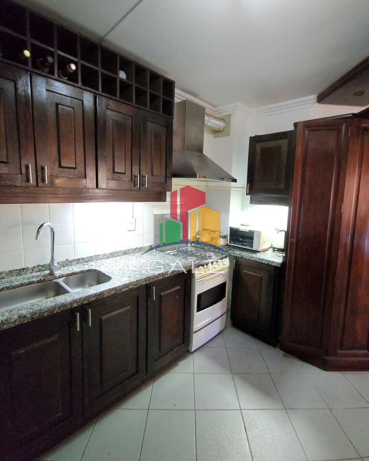 Apartamento ID.2863 - Apartamento 3 dormitorios primera linea frente al mar Playa Mansa Pinares con piscina y cochera