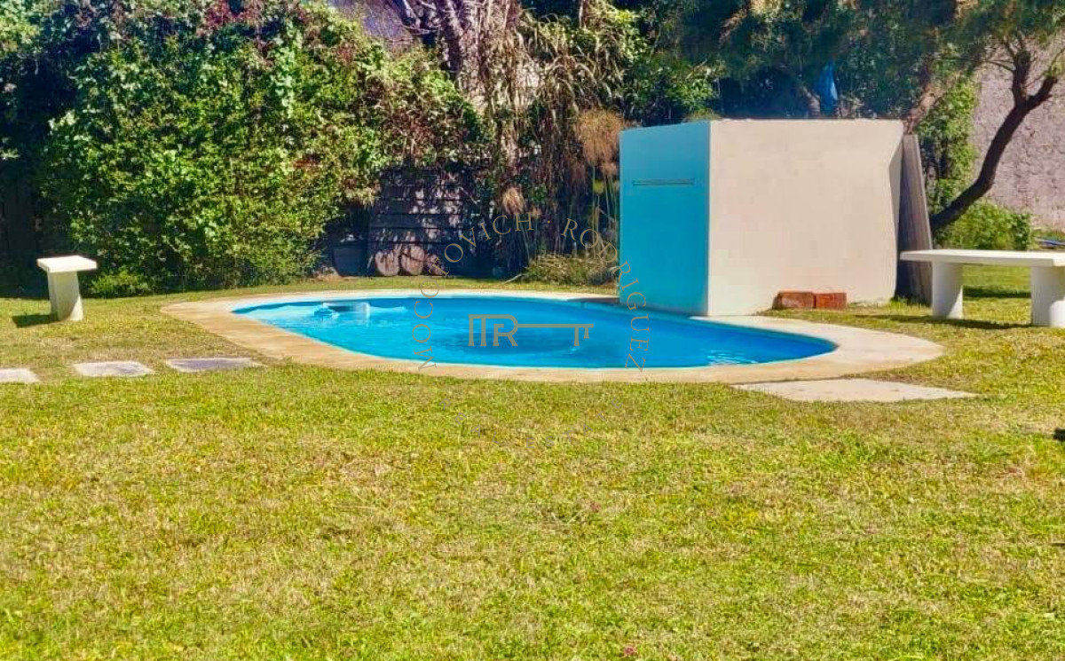 Casa ID.3444 - Casa de 3 dormitorios con piscina en Playa Mansa Punta del Este 
