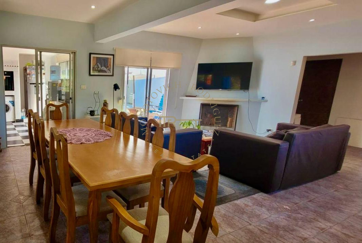 Casa ID.3444 - Casa de 3 dormitorios con piscina en Playa Mansa Punta del Este 