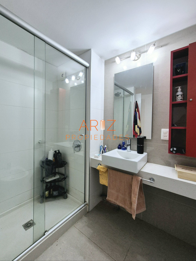 Apartamento ID.2372 - Oportunidad Apartamento 2 dormitorios moderno gran terraza cochera piscina Playa Mansa Punta del Este