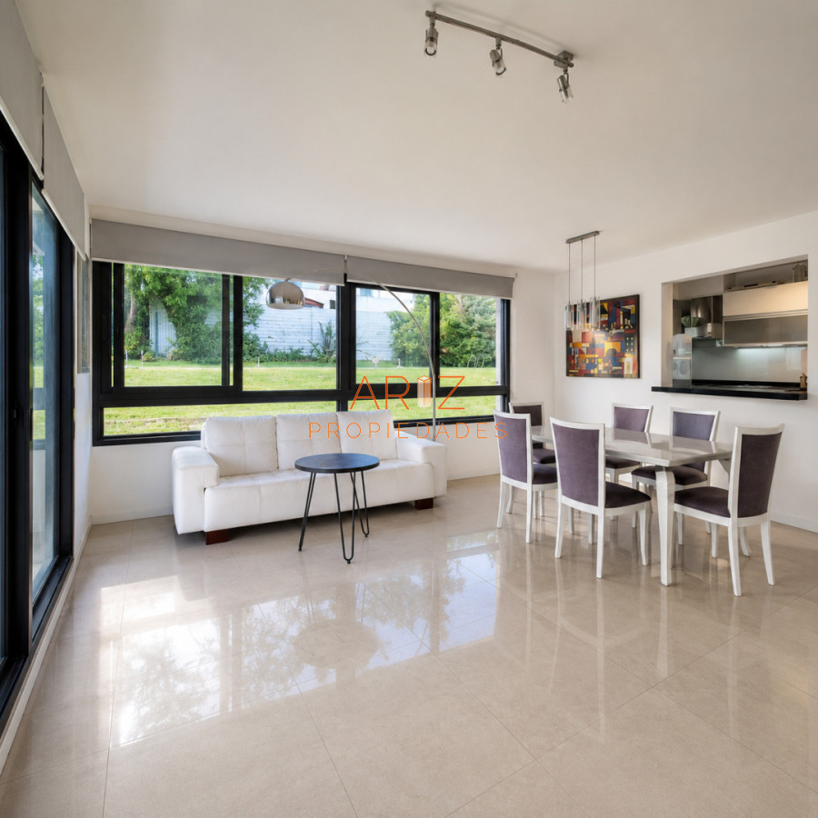 Apartamento ID.2372 - Oportunidad Apartamento 2 dormitorios moderno gran terraza cochera piscina Playa Mansa Punta del Este