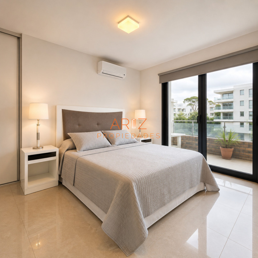 Apartamento ID.2372 - Oportunidad Apartamento 2 dormitorios moderno gran terraza cochera piscina Playa Mansa Punta del Este