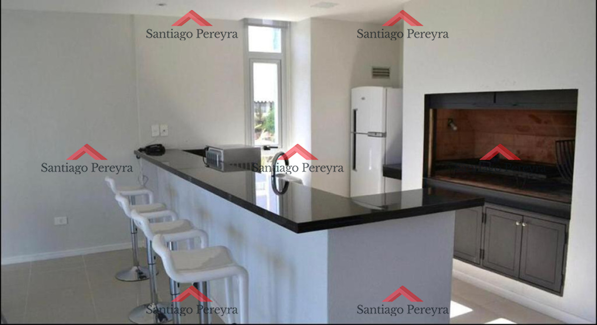 Apartamento ID.14364 - Apartamento 2 dormitorios en Playa Brava a 50mts del mar