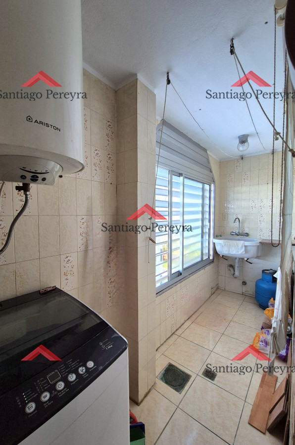 Apartamento ID.16746 - Apartamento 2 dormitorios Vista infinita al mar primera línea con estufa a leña esquinero al oeste garage Playa Mansa Punta del Este