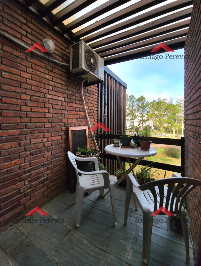 Apartamento ID.15458 - Oportunidad 2 dormitorios 2 baños terraza cochera y estufa a leña Aidy Grill Punta del Este