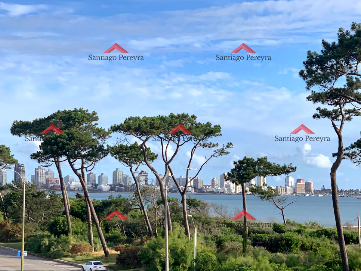 Apartamento ID.16384 - Apartamento 3 dormitorios con estufa a leña y parrillero primera linea Playa Mansa