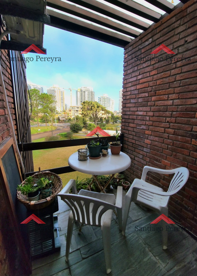Apartamento ID.15458 - Oportunidad 2 dormitorios 2 baños terraza cochera y estufa a leña Aidy Grill Punta del Este