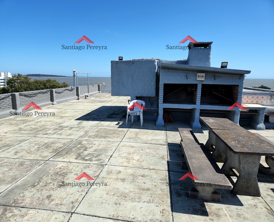 Apartamento ID.14011 - Apartamento 1 dormitorio balcón cochera vista al mar Playa Mansa