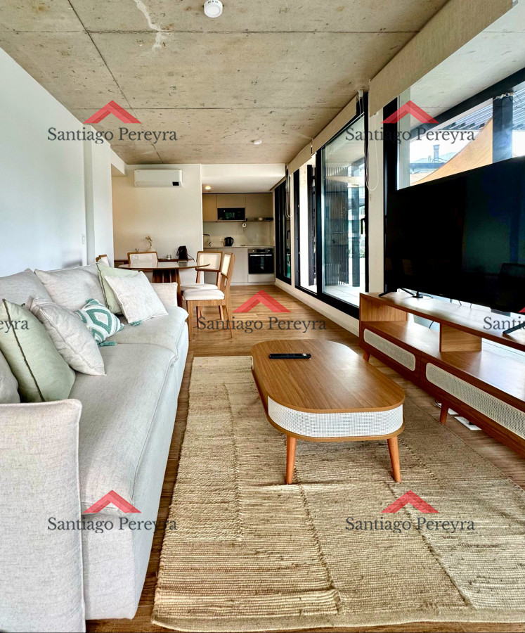 Apartamento ID.16156 - Apartamento de 2 dormitorios con parrillero a estrenar primera linea Playa Mansa, Punta del Este 