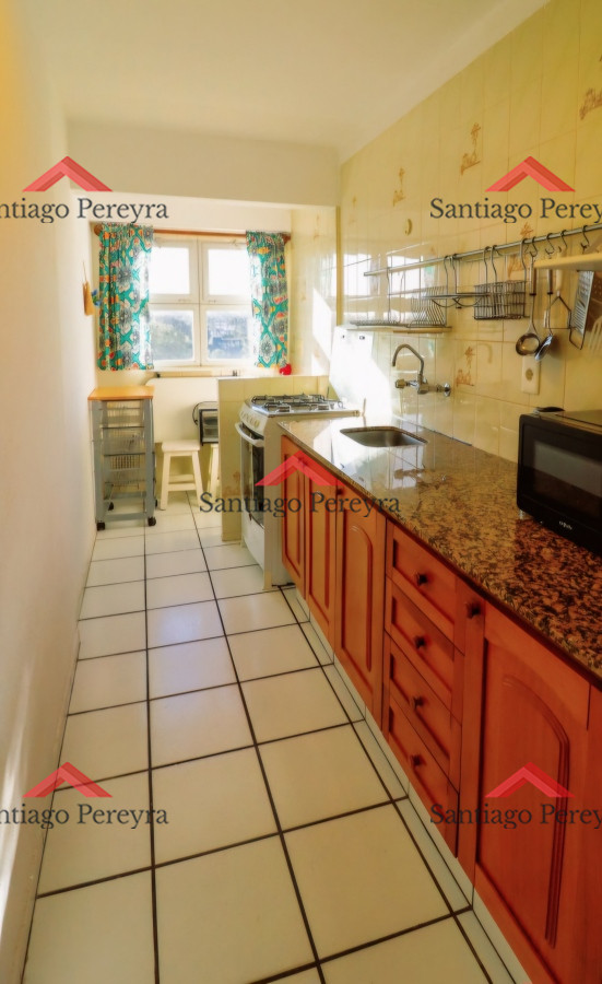 Apartamento ID.15966 - Apartamento 2 dormitorios con garage y servicios Punta del Este