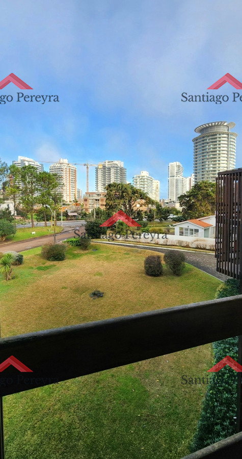 Apartamento ID.15458 - Oportunidad 2 dormitorios 2 baños terraza cochera y estufa a leña Aidy Grill Punta del Este