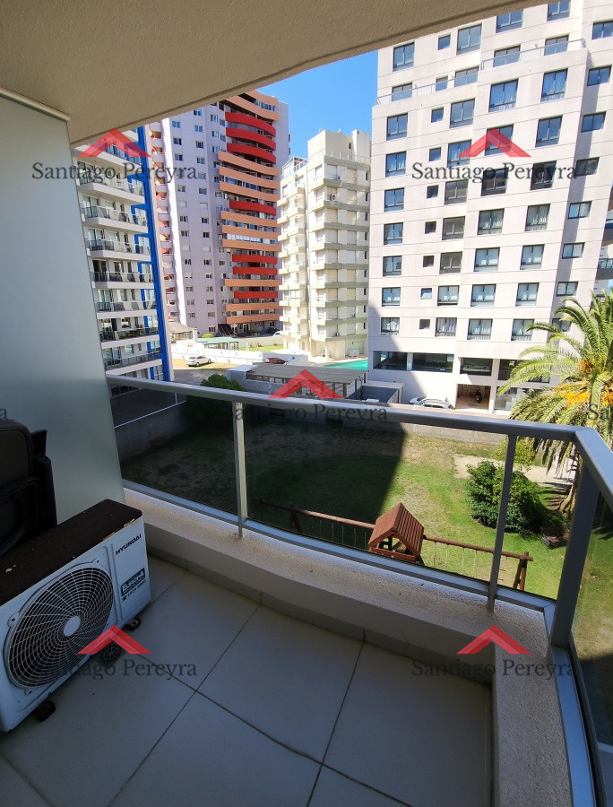 Apartamento ID.14364 - Apartamento 2 dormitorios en Playa Brava a 50mts del mar
