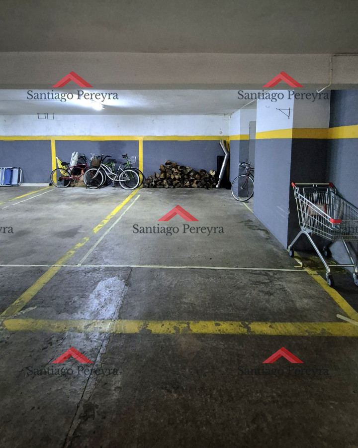 Apartamento ID.16746 - Apartamento 2 dormitorios Vista infinita al mar primera línea con estufa a leña esquinero al oeste garage Playa Mansa Punta del Este