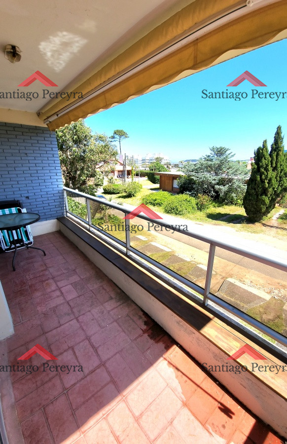 Apartamento ID.14011 - Apartamento 1 dormitorio balcón cochera vista al mar Playa Mansa