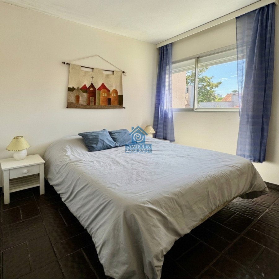 Apartamento ID.1060 - Oportunidad 2 dormitorios con balcón primera línea Playa Mansa 